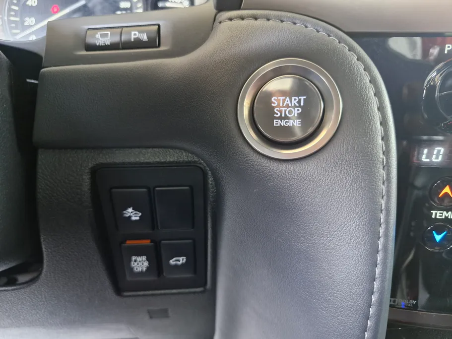 2021 Lexus LX 570 Black Ed. 
