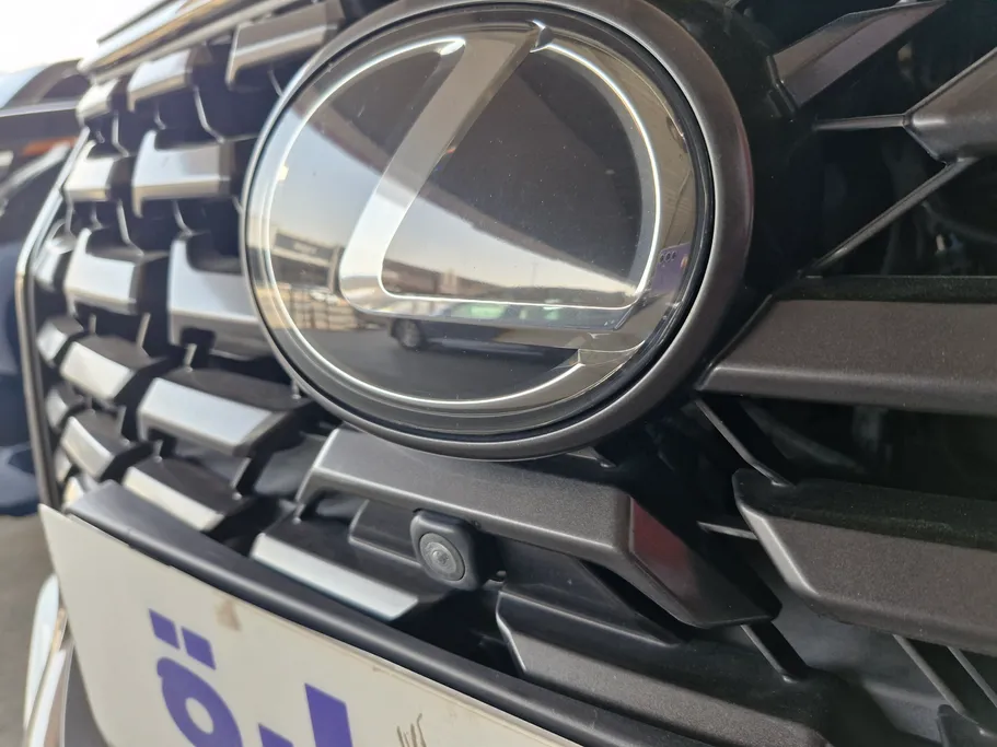 2021 Lexus LX 570 Black Ed. 