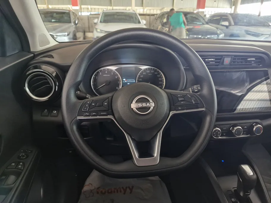 2024 Nissan Kicks S 