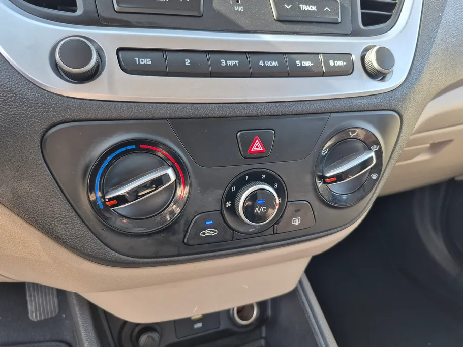 2023 Hyundai Accent Smart 