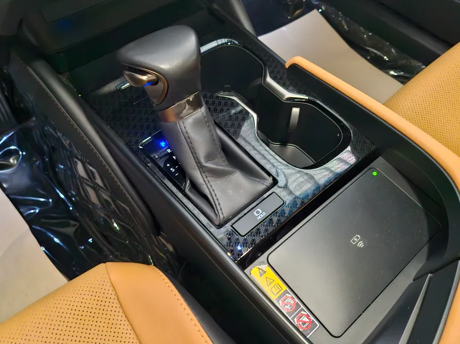 2024 Lexus ES 250 AA Elegant 