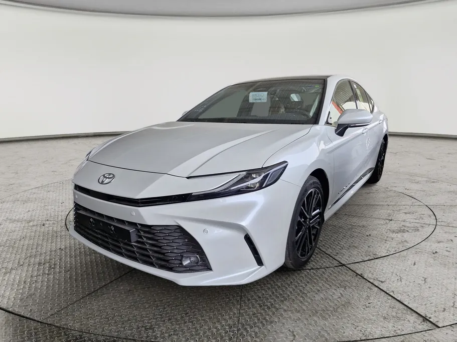 2025 Toyota Camry  Grande 