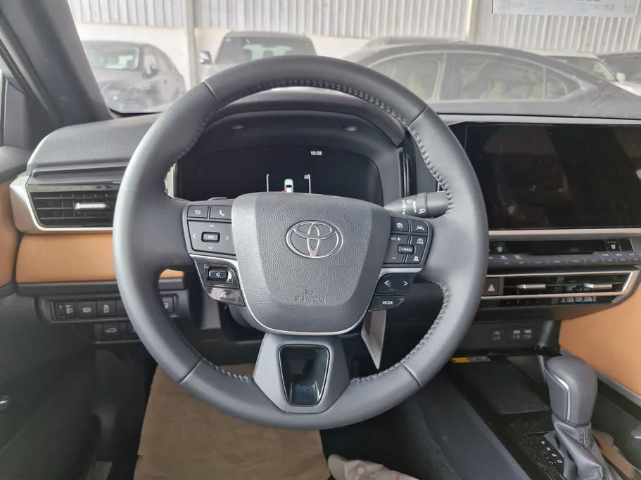 2025 Toyota Camry  Grande 