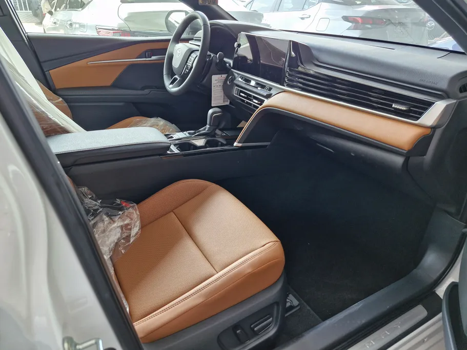 2025 Toyota Camry  Grande 