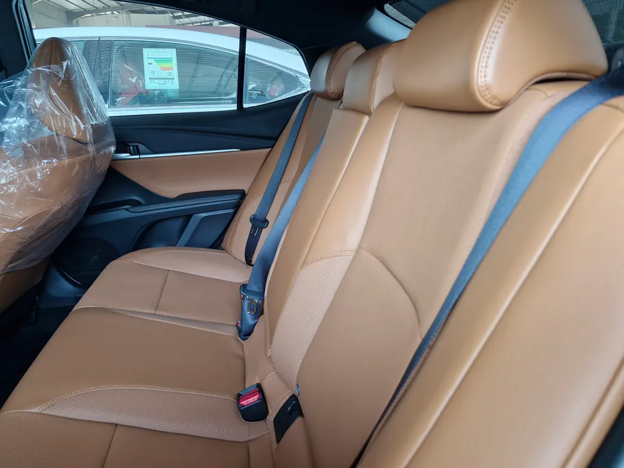 2025 Toyota Camry  Grande 