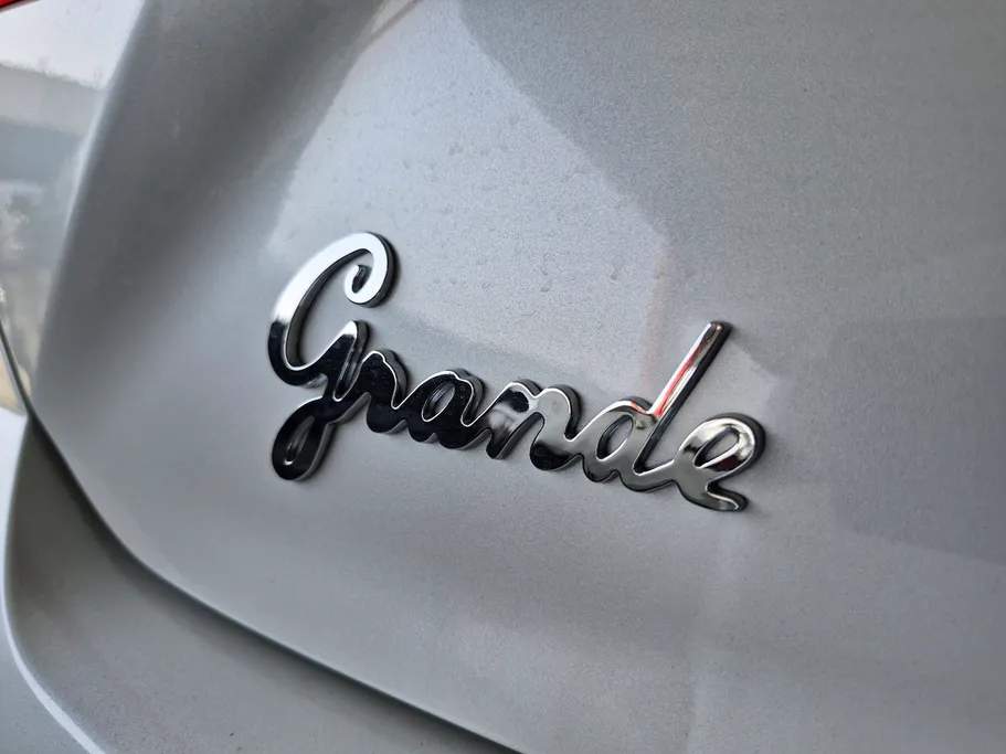 2025 Toyota Camry  Grande 