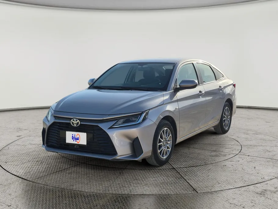 2023 Toyota Yaris  Y 