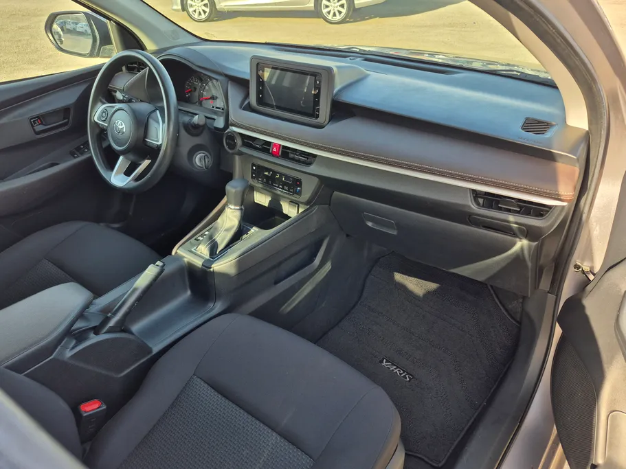 2023 Toyota Yaris  Y 