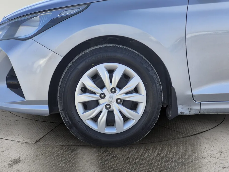 هيونداي اكسنت سمارت 2023 