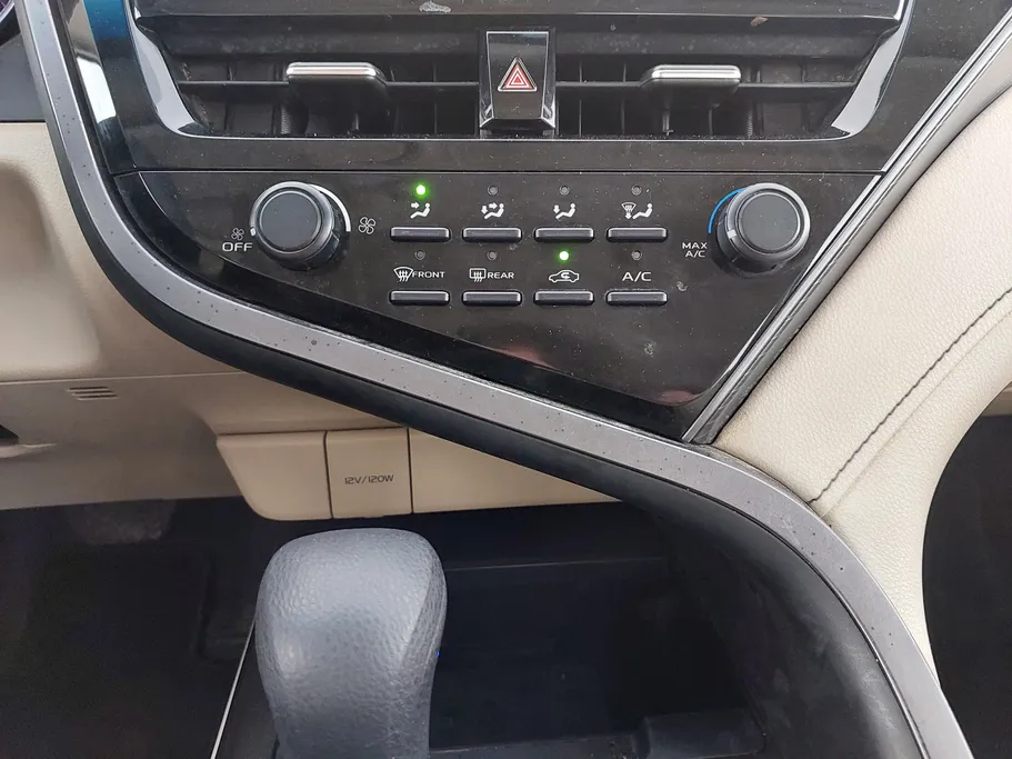 2023 Toyota Camry  LE 