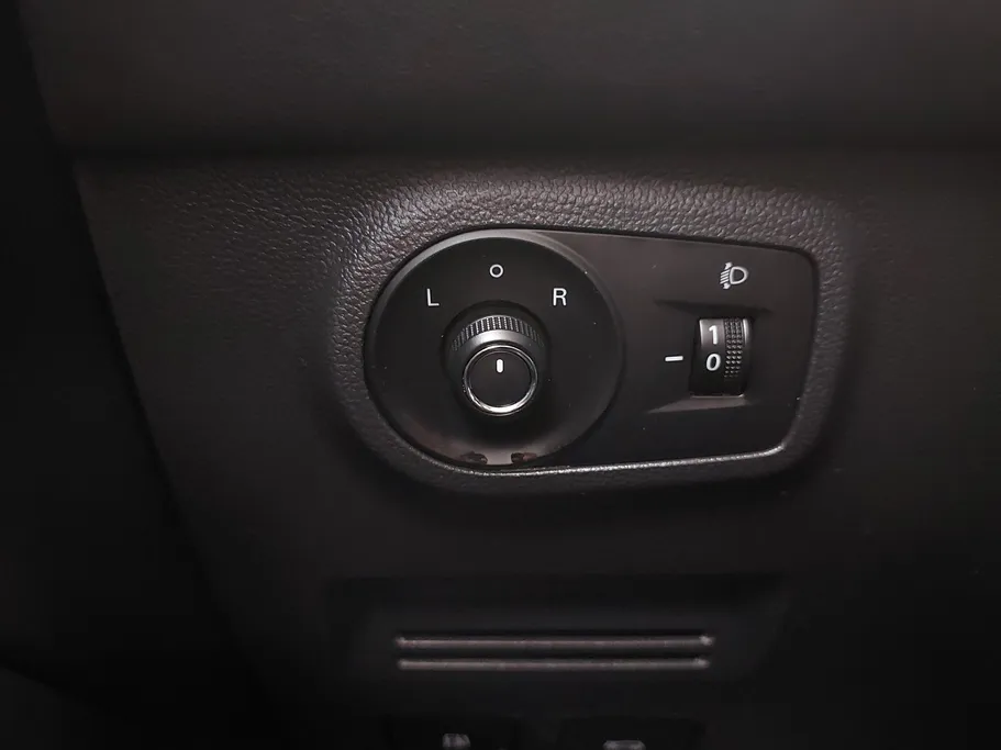 ام جي ZS STD 2023 