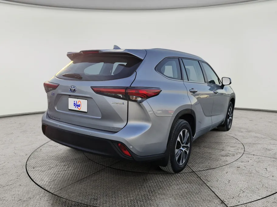 2023 Toyota Highlander GLE