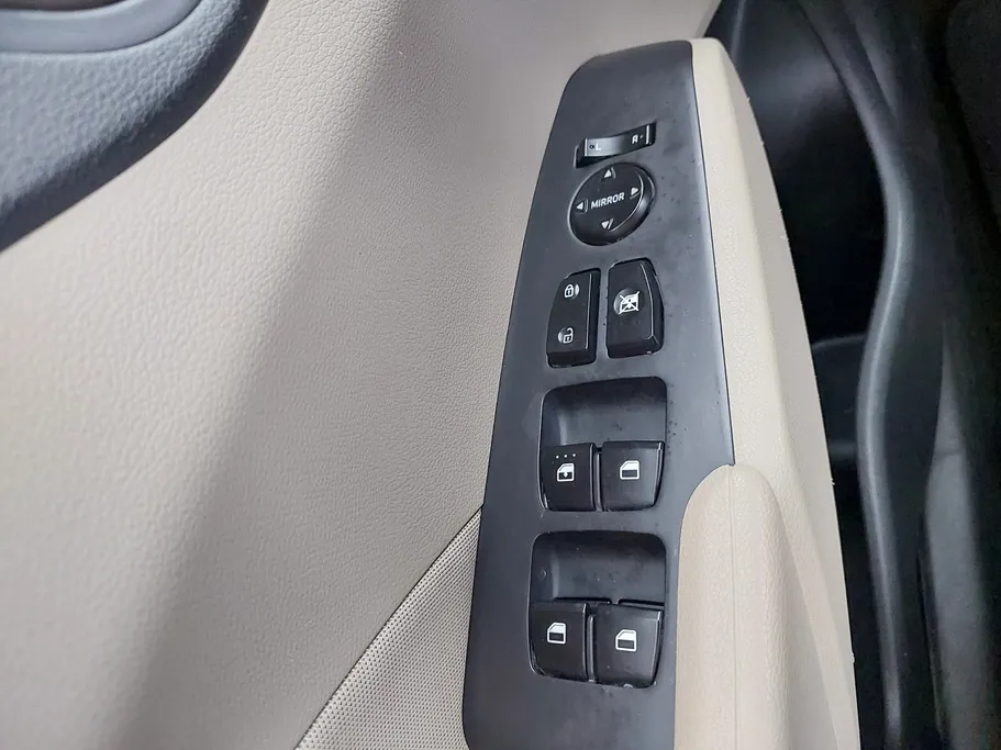 2023 Hyundai Accent Smart 