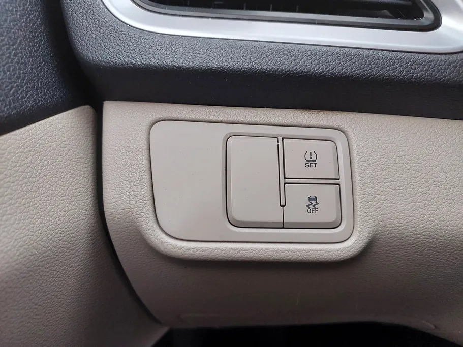 2023 Hyundai Accent Smart 