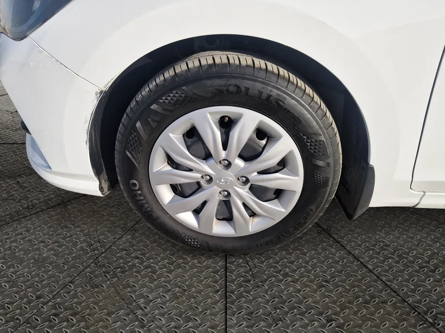 2023 Hyundai Accent Smart 