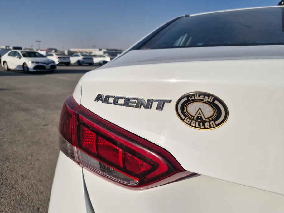 2023 Hyundai Accent Smart 