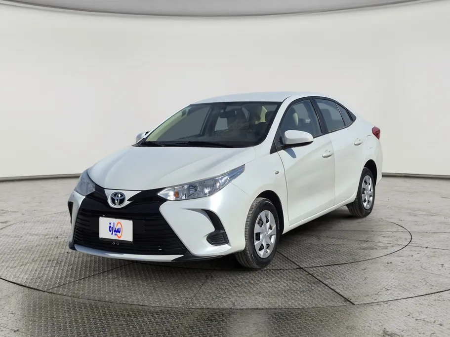 2022 Toyota Yaris  Y