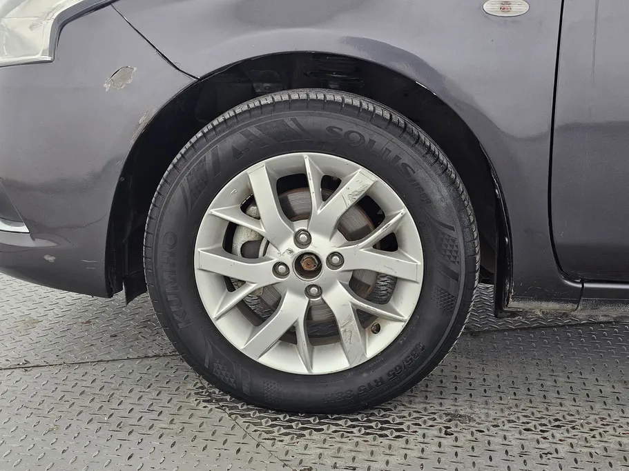 2023 Nissan Sunny SV Comfort 