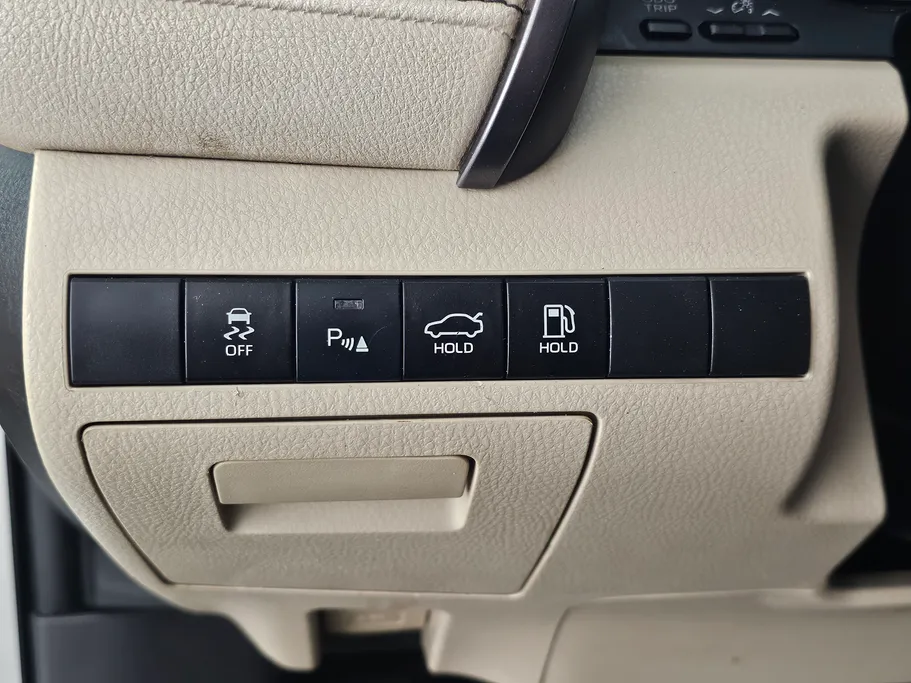 2023 Toyota Camry  LE 
