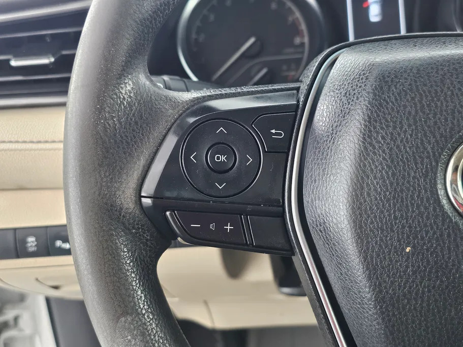 2023 Toyota Camry  LE 