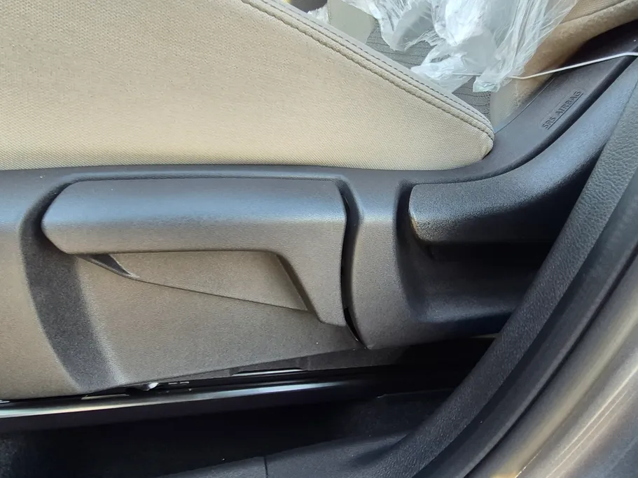 نيسان أكس تريل SV 2025 