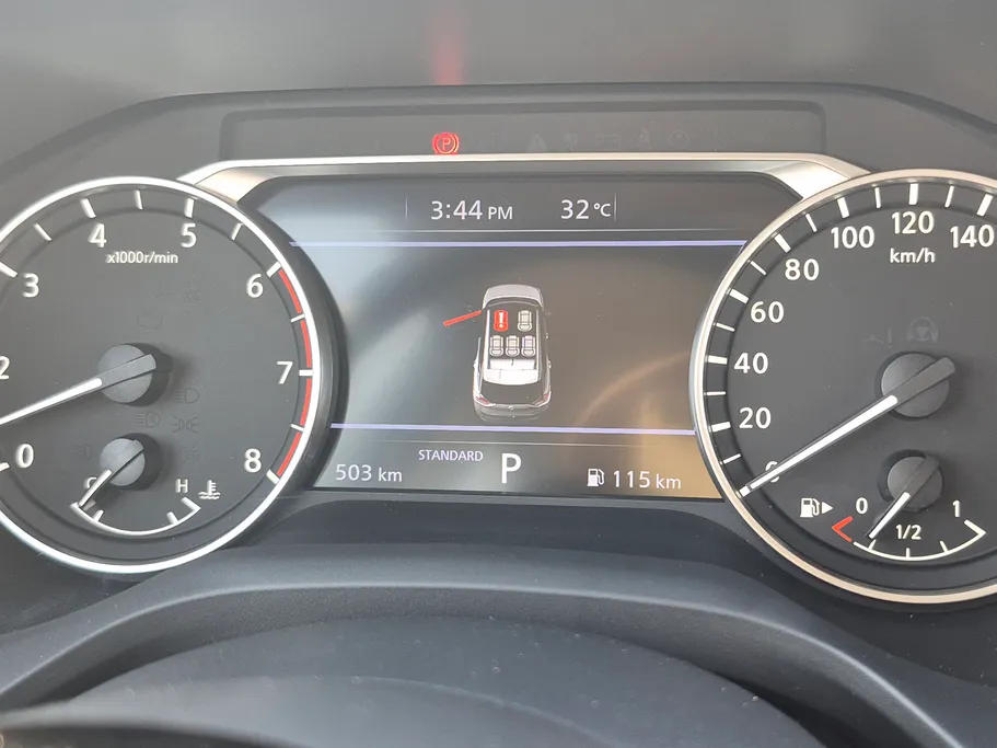 نيسان أكس تريل SV 2025 