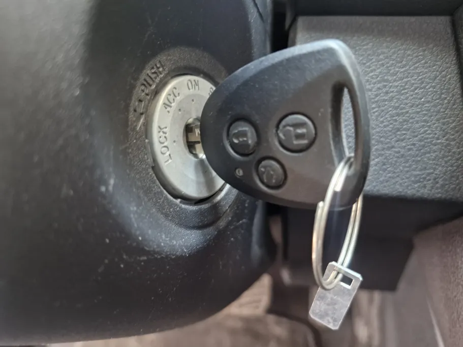 2023 Toyota Yaris  Y Plus 