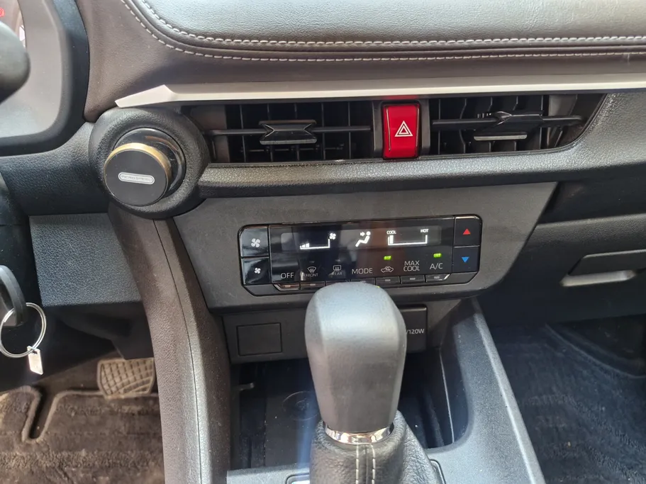 2023 Toyota Yaris  Y Plus 