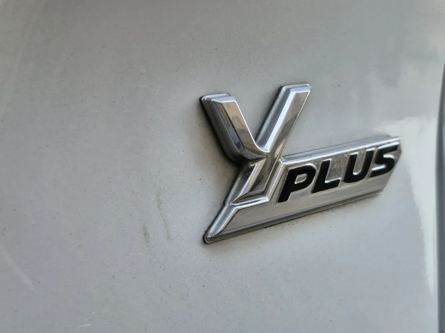 2023 Toyota Yaris  Y Plus 