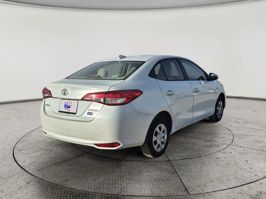 تويوتا يارس Y 2022