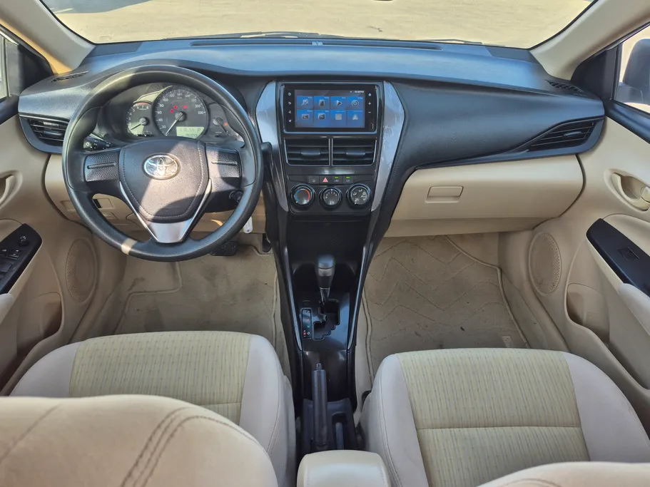 2022 Toyota Yaris  Y 