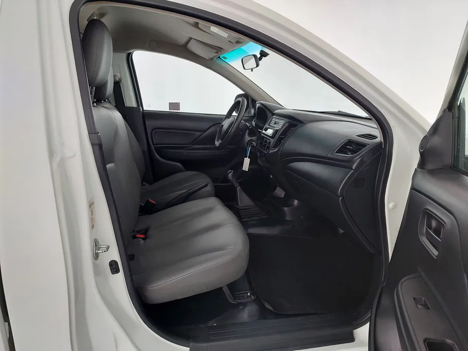 2021 Mitsubishi L200 SC 4x2 