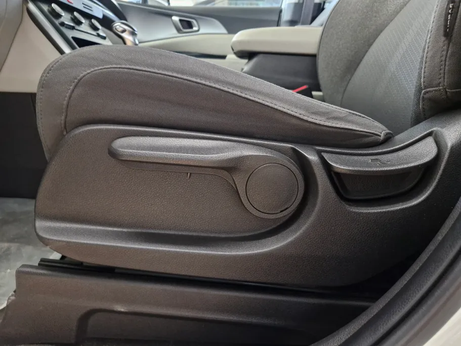 2023 Kia Carnival GL 