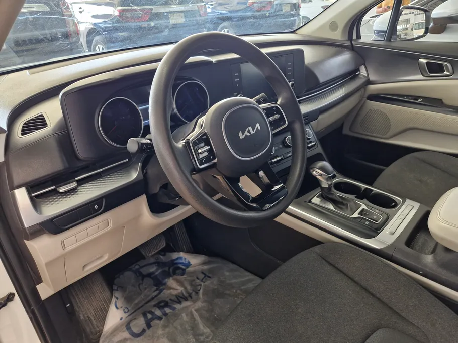 2023 Kia Carnival GL 