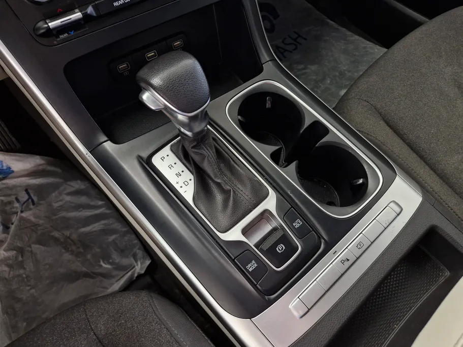 2023 Kia Carnival GL 
