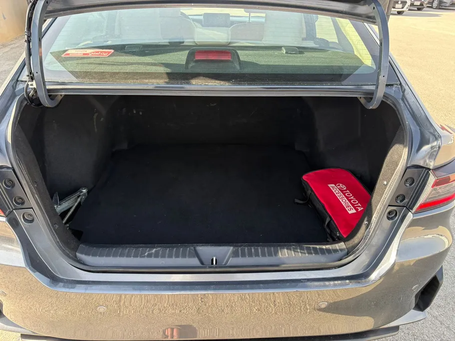 2023 Toyota Yaris  Y 