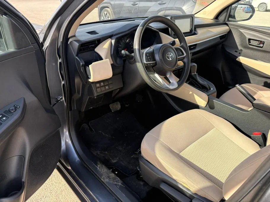 2023 Toyota Yaris  Y 