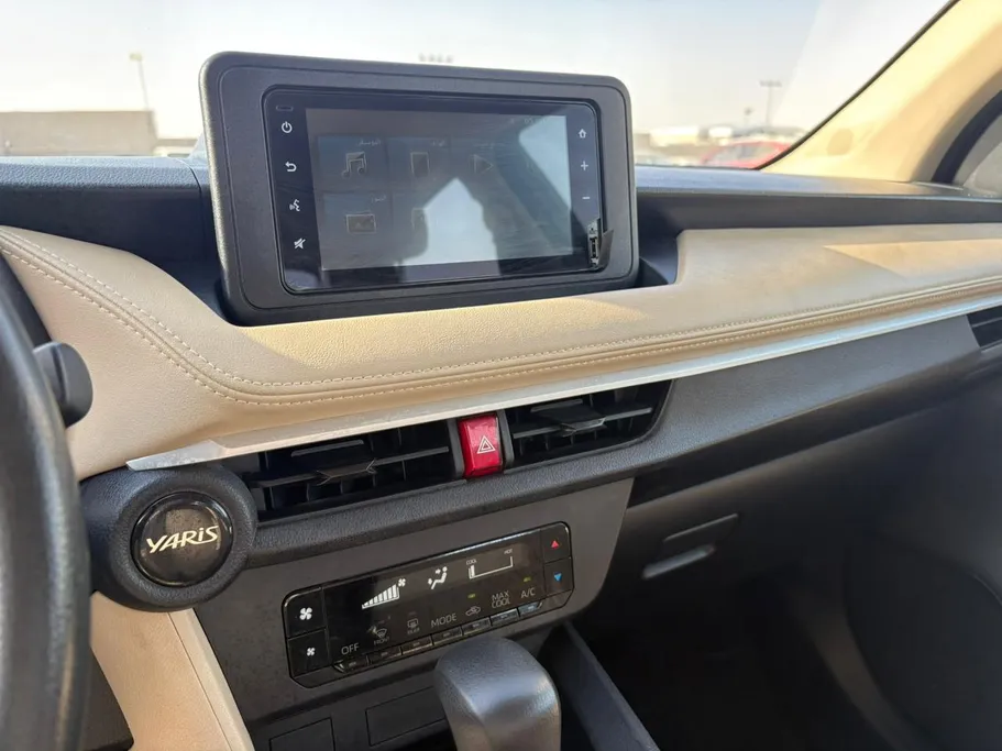 2023 Toyota Yaris  Y 