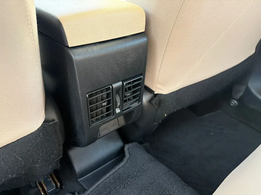 2023 Toyota Yaris  Y 