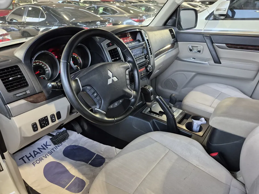 2020 Mitsubishi Pajero GLS 5Doors 