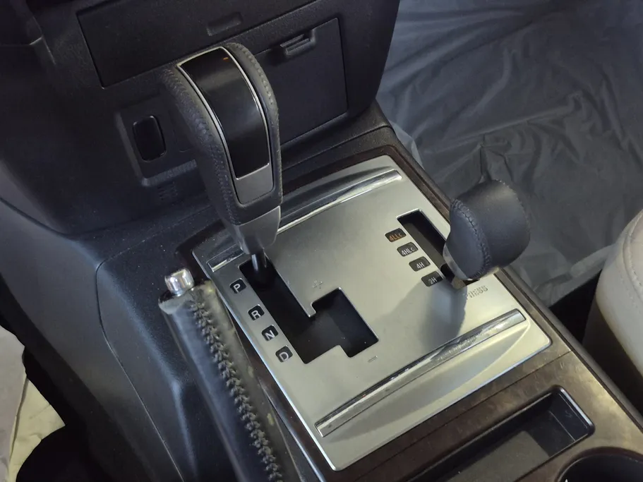 2020 Mitsubishi Pajero GLS 5Doors 
