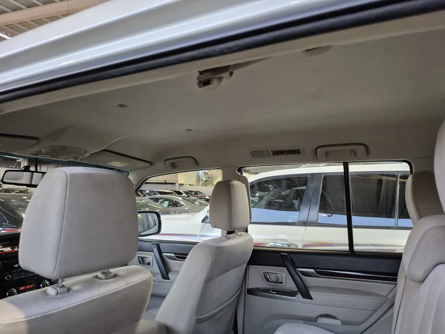 2020 Mitsubishi Pajero GLS 5Doors 