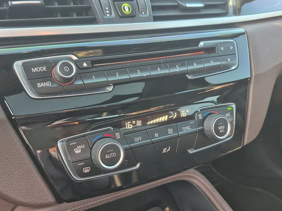 بي ام دبليو الفئة اكس 1 S Drive 20 i  2018 