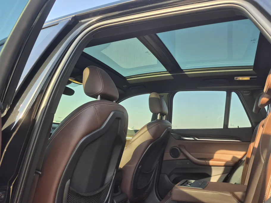 بي ام دبليو الفئة اكس 1 S Drive 20 i  2018 