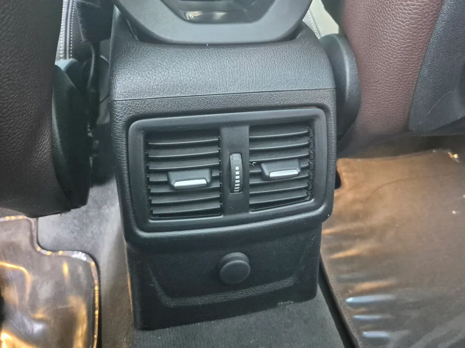 بي ام دبليو الفئة اكس 1 S Drive 20 i  2018 