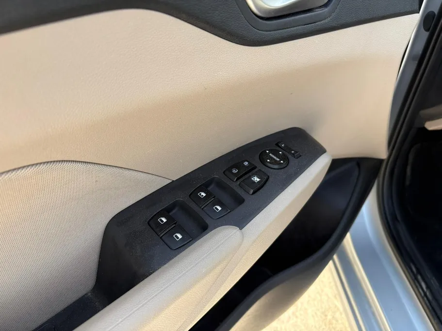 2023 Hyundai Accent Smart 