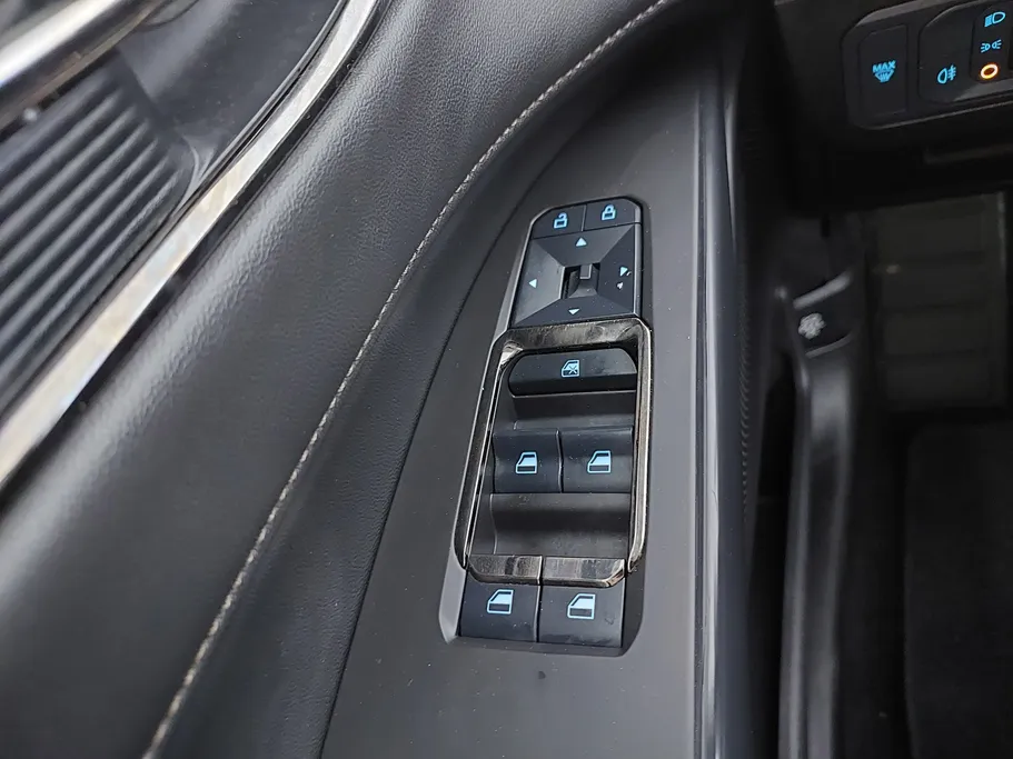 2023 Ford Taurus Ambiente 