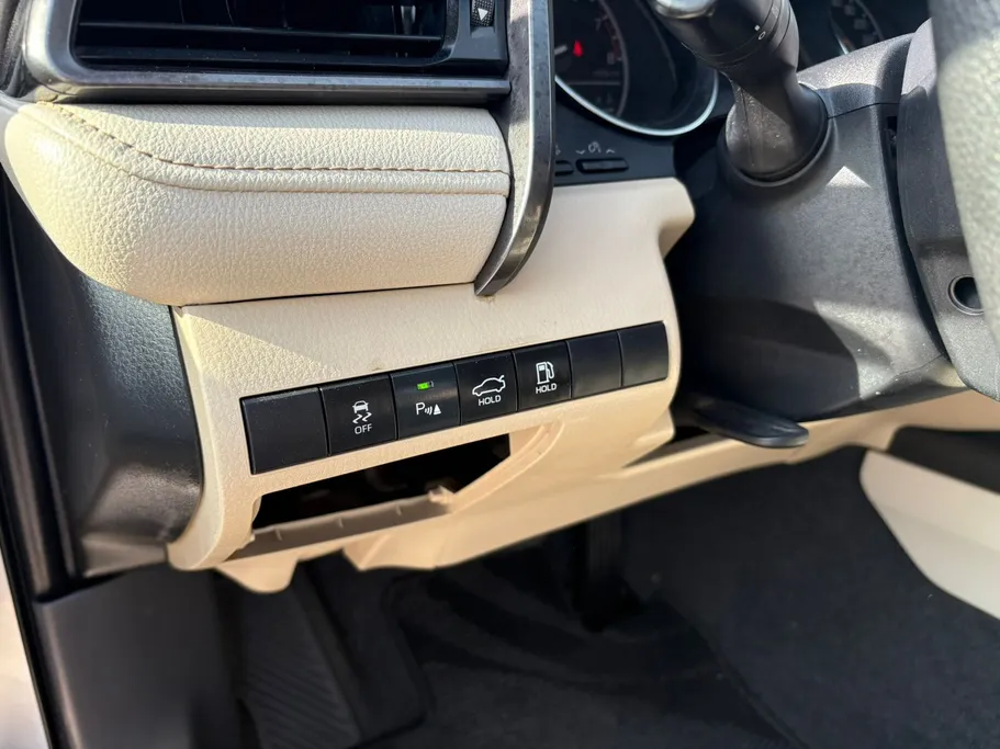 2023 Toyota Camry  LE 