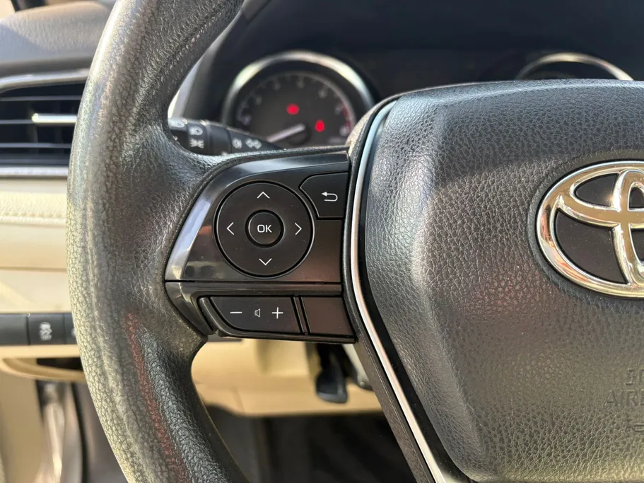 2023 Toyota Camry  LE 