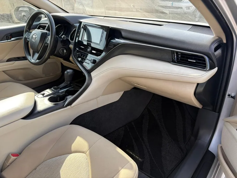 2023 Toyota Camry  LE 